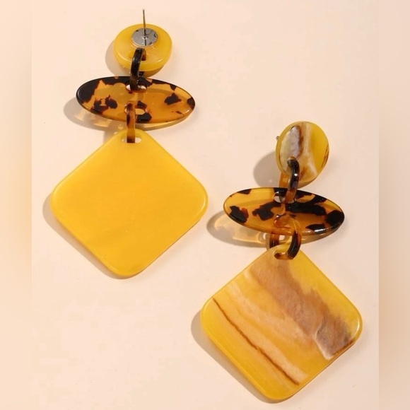 Tortoise Shell Pattern Geometric Drop Earrings - Picture 2 of 3